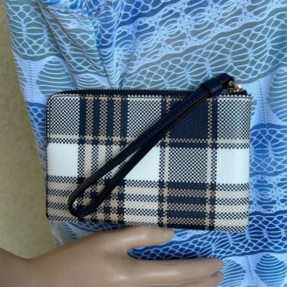 Coach Corner Zip Wristlet With Garden Plaid Print - Picture 13 of 15